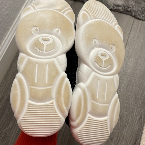 Shoes - Picture 4 of 6